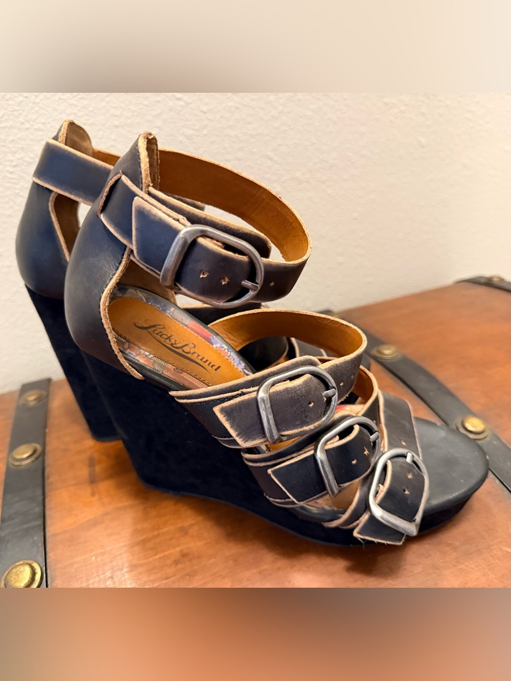 Lucky Brand Black Distressed Leather Wedge Sandals with Buckle Straps